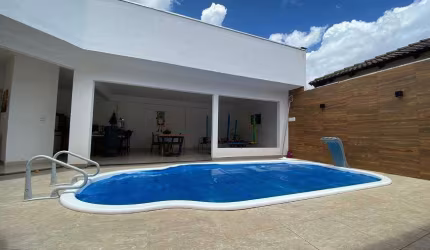 Casa à venda, 3 quartos, 2 suítes, 3 vagas, Jardim Karaíba - Uberlândia/MG