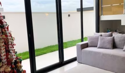 CASA EM CONDOMÍNIO à venda, 4 quartos, 4 suítes, GRANJA MARILEUSA - Uberlândia/MG