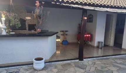 Casa à venda, 3 quartos, 1 suíte, 3 vagas, JARDIM PATRICIA - Uberlândia/MG