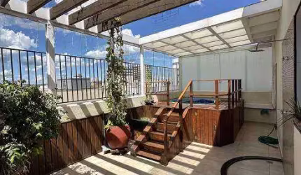 Cobertura à venda, 4 quartos, 1 suíte, 2 vagas, Santa Mônica - Uberlândia/MG
