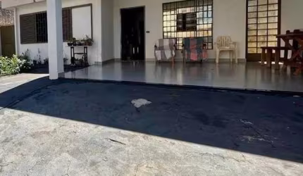 Casa à venda, 4 quartos, 2 suítes, 2 vagas, Brasil - Uberlândia/MG