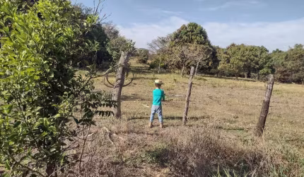Ótima fazenda no município de Prata-MG