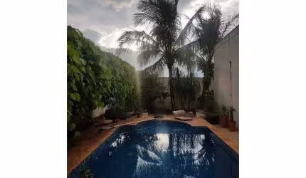 Casa à venda, 3 quartos, 1 suíte, 2 vagas, JARDIM COLINA - Uberlândia/MG