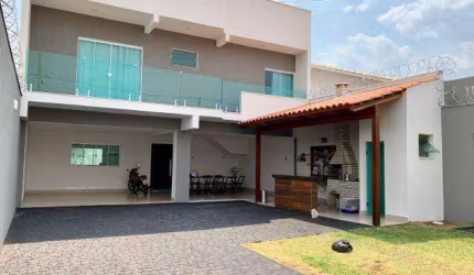 Casa à venda, 3 quartos, 1 suíte, 6 vagas, JARDIM CANAA - Uberlândia/MG