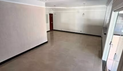 Casa à venda, 3 quartos, 2 suítes, 4 vagas, CAZECA - Uberlândia/MG
