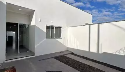 Casa à venda, 2 quartos, 1 suíte, 2 vagas, LARANJEIRAS - Uberlândia/MG