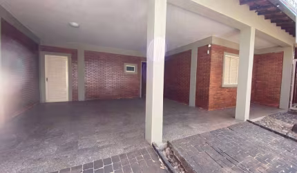 casa comercial para aluguel, 5 quartos, 1 suíte, 2 vagas, Santa Mônica - Uberlândia/MG