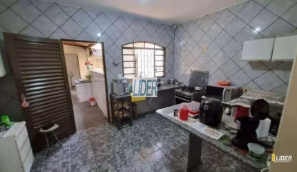 Casa à venda, 3 quartos, 2 vagas, Tibery - Uberlândia/MG