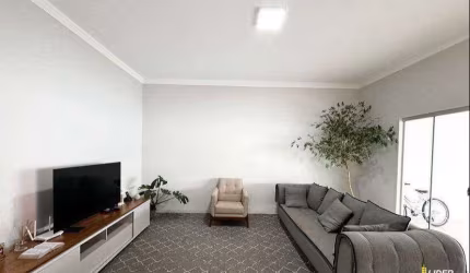 Casa à venda, 3 quartos, 1 suíte, 2 vagas, BOSQUE DOS BURITIS - Uberlândia/MG