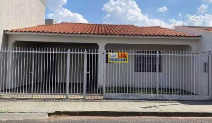 Casa para aluguel, 3 quartos, 1 suíte, 2 vagas, Brasil - Uberlândia/MG