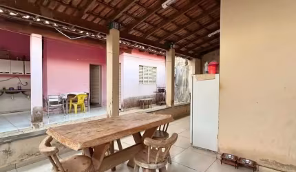 Casa à venda, 3 quartos, 1 suíte, 3 vagas, PLANALTO - Uberlândia/MG
