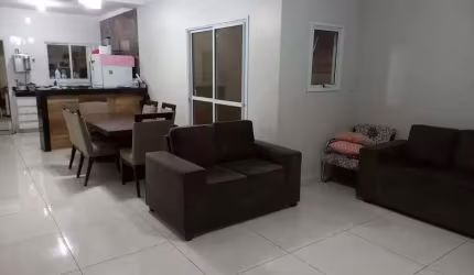 CASA EM CONDOMÍNIO à venda, 3 quartos, 1 suíte, 4 vagas, JARDIM HOLANDA - Uberlândia/MG