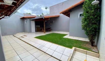 Casa à venda, 3 quartos, 1 suíte, 4 vagas, JARDIM HOLANDA - Uberlândia/MG