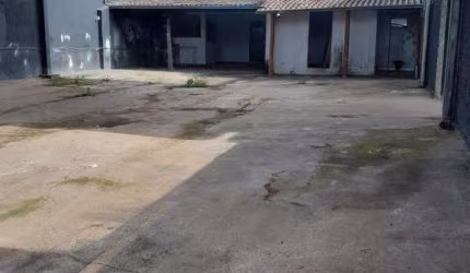 BARRACÃO para aluguel, 1 quarto, Santa Mônica - Uberlândia/MG