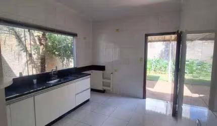 Casa à venda, 2 quartos, 1 suíte, 4 vagas, JARDIM BOTANICO - Uberlândia/MG