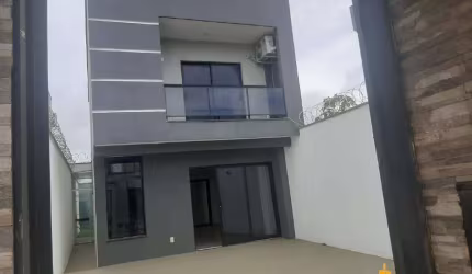 Casa à venda, 3 quartos, 1 suíte, 3 vagas, NOVO MUNDO - Uberlândia/MG