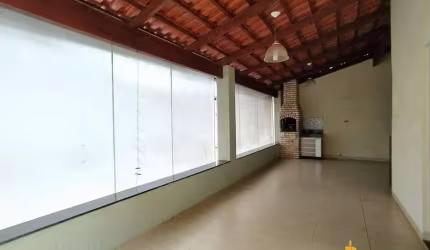 Casa à venda, 2 quartos, 1 suíte, 2 vagas, CIDADE JARDIM - Uberlândia/MG