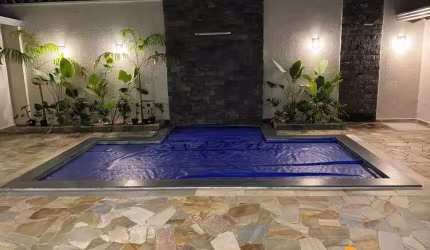 Casa à venda, 4 quartos, 2 suítes, 3 vagas, Jardim Karaíba - Uberlândia/MG