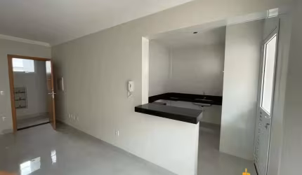 Apartamento à venda, 2 quartos, 1 suíte, 1 vaga, Santa Mônica - Uberlândia/MG