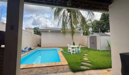 Casa à venda, 4 quartos, 1 suíte, 3 vagas, CIDADE JARDIM - Uberlândia/MG