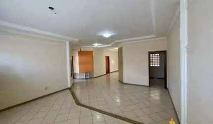 Casa à venda, 4 quartos, 2 suítes, 3 vagas, Jardim Karaíba - Uberlândia/MG