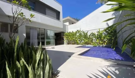 CASA EM CONDOMÍNIO à venda, 4 quartos, 3 suítes, 6 vagas, Jardim Karaíba - Uberlândia/MG