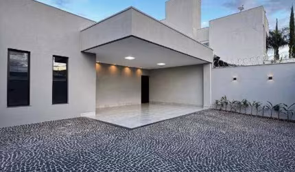 Casa à venda, 3 quartos, 1 suíte, 4 vagas, GRANADA - Uberlândia/MG
