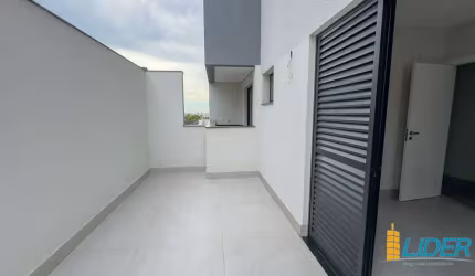 Apartamento à venda, 3 quartos, 1 suíte, 2 vagas, Santa Mônica - Uberlândia/MG
