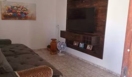 Casa à venda, 3 quartos, 1 suíte, 3 vagas, JARDIM PATRICIA - Uberlândia/MG