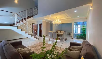 Casa à venda, 3 quartos, 1 suíte, 2 vagas, Jardim Karaíba - Uberlândia/MG