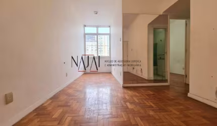 Vendo excelente sala e qto com 50m-Rua Gomes Carneiro-Ipanema.