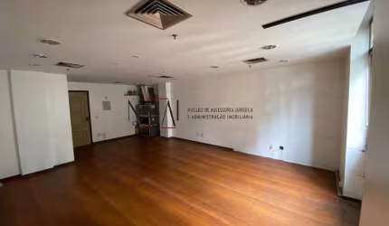 Excelente sala comercial com 39m no coração da Cinelândia.