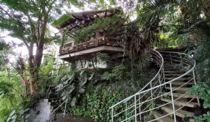 Vendo excelente casa 03 qtos 01 suite1 02 vagas-Niterói