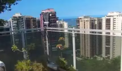 Vendo excelente cobertura 03 qtos 01 vaga-Centro da Barra da Tijuca-Rj