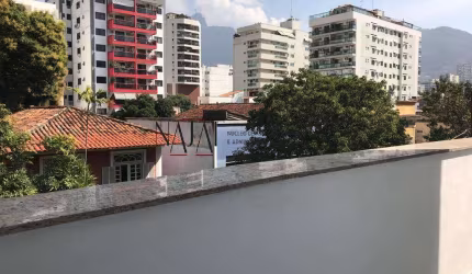 Vendo e alugo excelente casa 07 quartos em Botafogo - Oliveira Fausto.
