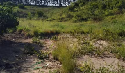 Vendo excelente terreno com 764m em Bonsucesso-Saquarema-Rj.