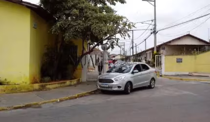 Vendo excelente casa 02 quartos Estrada Olegário Dias-Centro Queimados Rj.