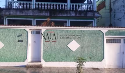 Casa de 3 qtos com suíte e piscina ao lado da Paróquia São Judas Tadeu C.G