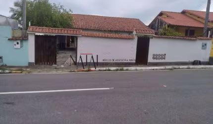 CASA COM PISCINA EM BARRA DE MARICA