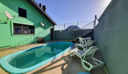 'Casa de 150m² a venda em Carlos Barbosa: 3 quartos, 2 banheiros e 1 suíte por R$1.080.000