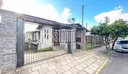 Casa com 3 quartos à venda na Vila Nova, Carlos Barbosa , 158 m2 por R$ 690.000