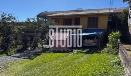 Casa com 3 quartos à venda no Triângulo, Carlos Barbosa  por R$ 478.000