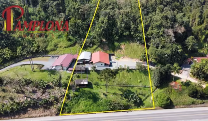 Chácara / sítio com 6 quartos à venda na Vila Itoupava, Blumenau  por R$ 600.000