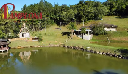 Chácara / sítio com 3 quartos à venda na Vila Itoupava, Blumenau  por R$ 1.800.000