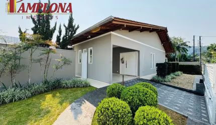 Casa com 4 quartos à venda no Belchior Alto, Gaspar  por R$ 980.000