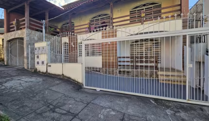 Aluguel - Apartamento térreo com quintal no Alto dos Passos