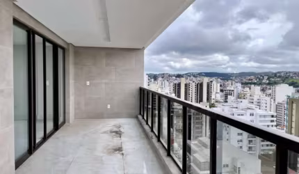 Cobertura com 05 quartos na Rua Tiradentes