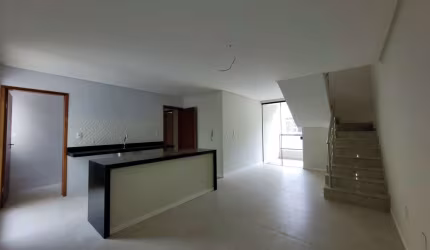 Cobertura com 05 quartos, com 03 vagas de garagem, no Vale do Ipê