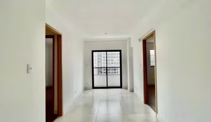 Apartamento de 02 suítes com vaga de garagem e lazer no Centro