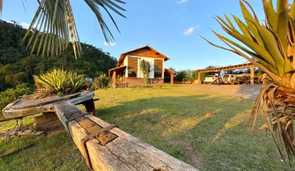 Excelente Granja disponível à venda - 6850m²  - Condomínio fechado -  Vilela Village
